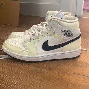 jordan 1 mid womens size 8 coconut milk